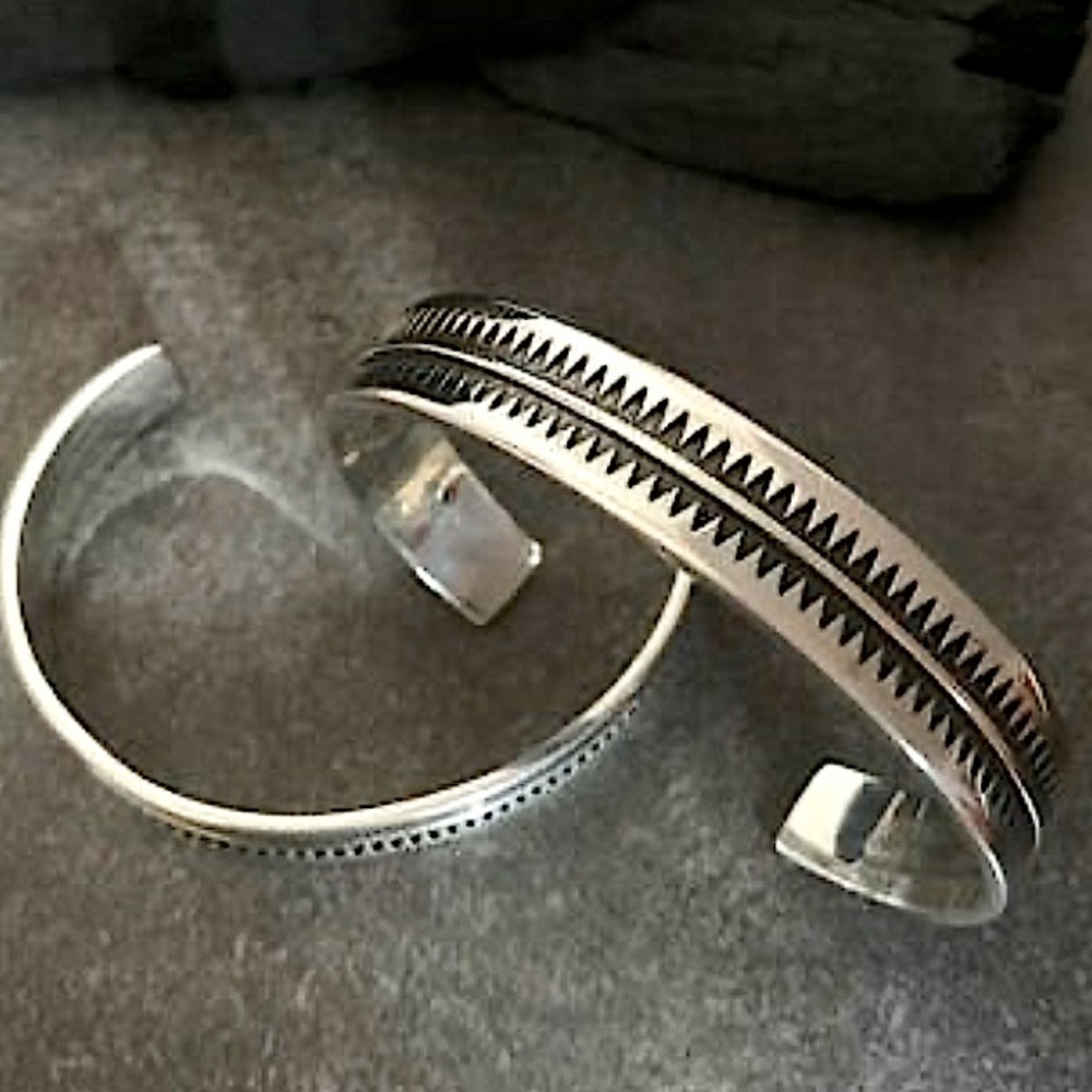 STERLING PUNK ENGRAVED BANGLE BRACELET TOOTH - Picture 8 of 10